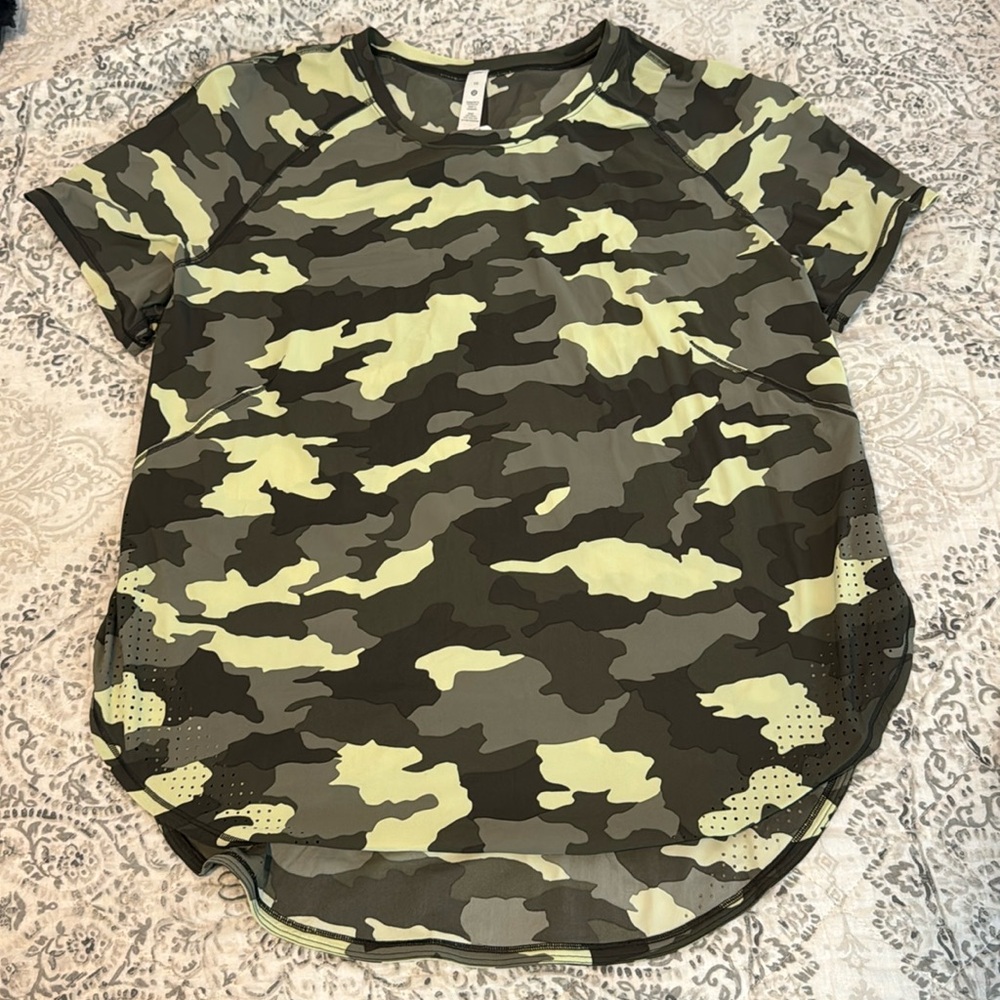 Lulu Lemon tee size 10